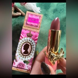 NIB Pat Mcgrath Bridgerton lipstick in negligee